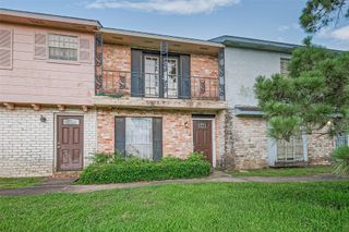7093 Chasewood Drive, Houston, TX 77489