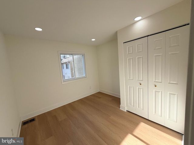 9650 MARSTON LN, Gaithersburg, MD 20886