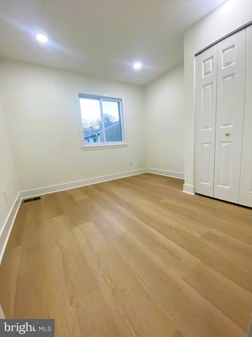 9650 MARSTON LN, Gaithersburg, MD 20886