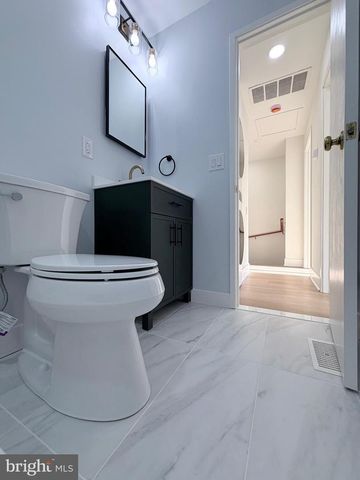 9650 MARSTON LN, Gaithersburg, MD 20886