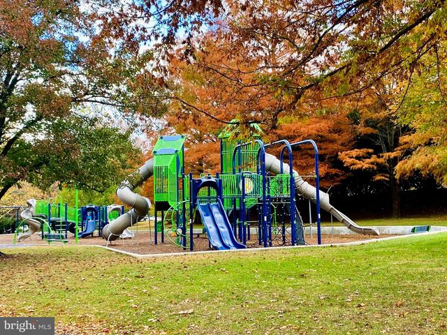 9650 MARSTON LN, Gaithersburg, MD 20886