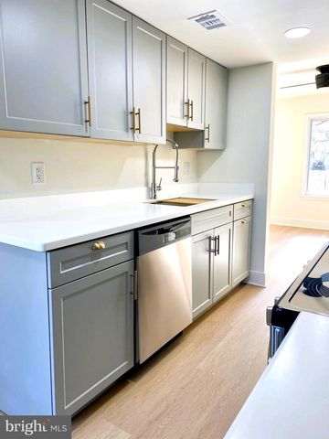 9650 MARSTON LN, Gaithersburg, MD 20886