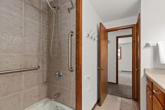 1650 BIEMERET STREET, Green Bay, WI 54304