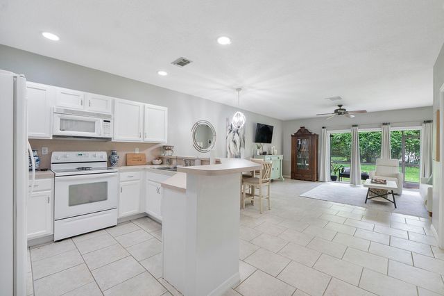 13804 Creston Place, Wellington, FL 33414