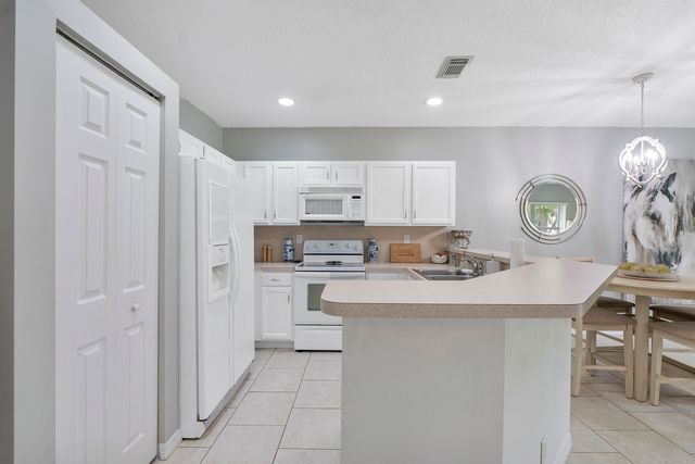 13804 Creston Place, Wellington, FL 33414