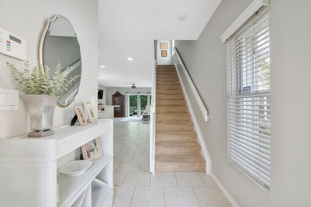 13804 Creston Place, Wellington, FL 33414