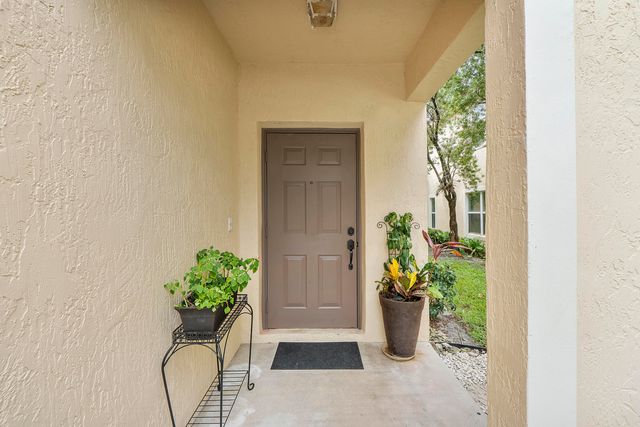 13804 Creston Place, Wellington, FL 33414