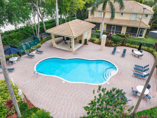 13804 Creston Place, Wellington, FL 33414