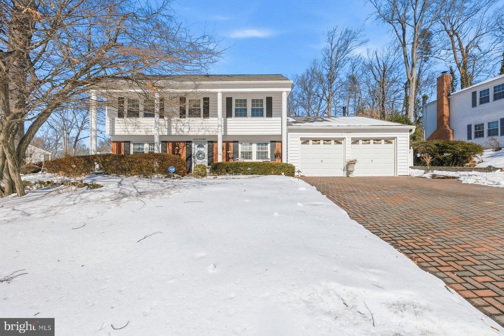 Image 1 of property listing at 1698 TARLETON WAY, Crofton, MD 21114