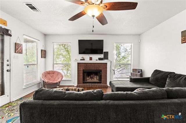 913 Risen Star Lane, Copperas Cove, TX 76522