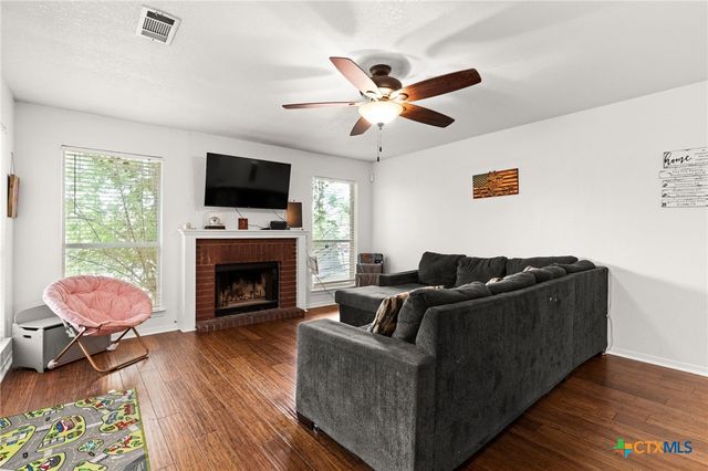 913 Risen Star Lane, Copperas Cove, TX 76522