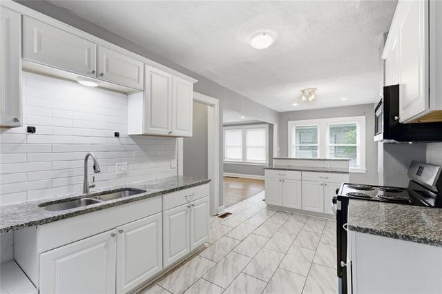 4404 Benton Boulevard, Kansas City, MO 64130
