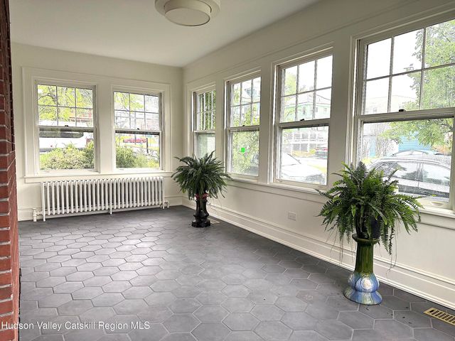 2 Jenkins Parkway, Hudson, NY 12534