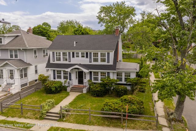 2 Jenkins Parkway, Hudson, NY 12534