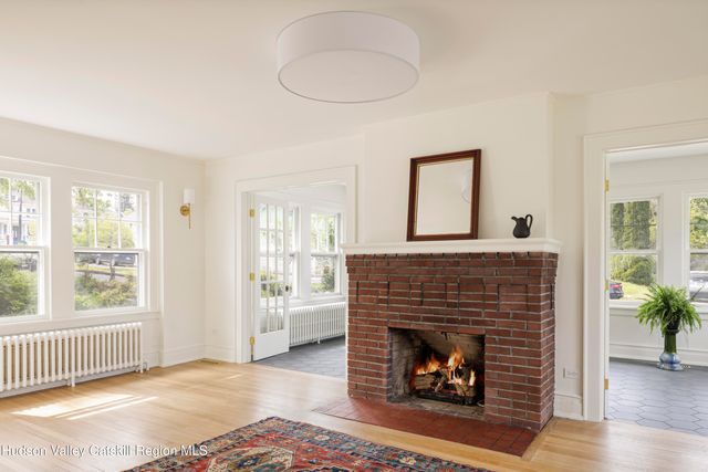 2 Jenkins Parkway, Hudson, NY 12534
