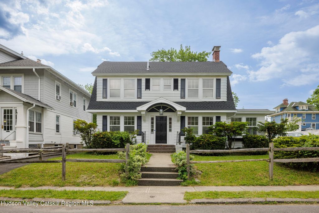2 Jenkins Parkway, Hudson, NY 12534