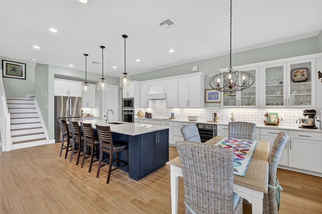 Image 18 of property listing at 5470 SILVERSIDE PINE COURT, Lakewood Ranch, FL 34211