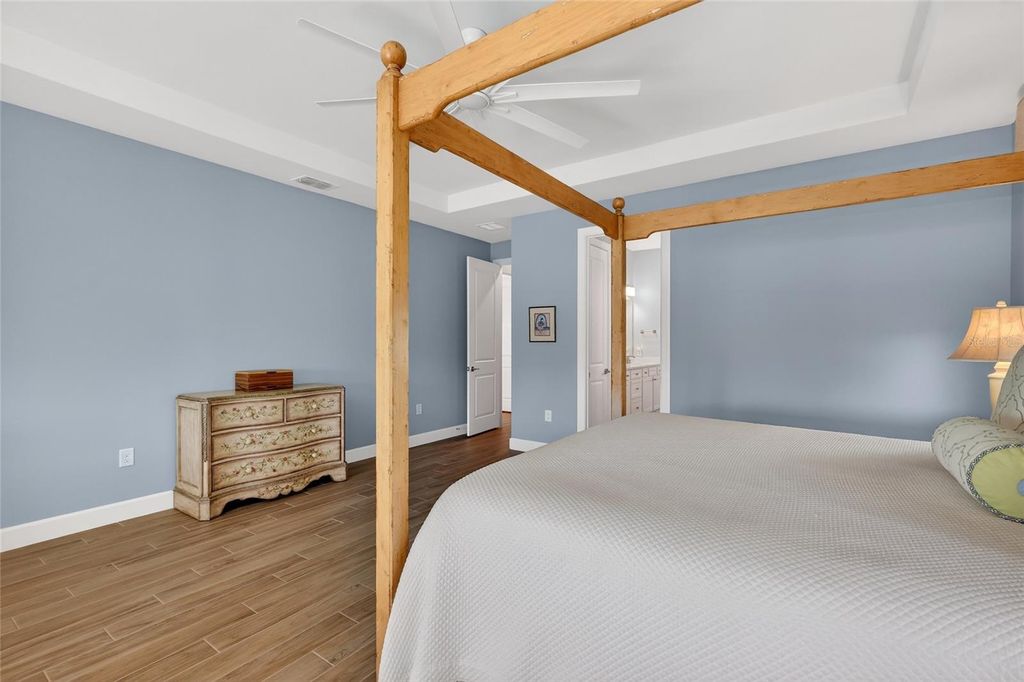 Image 26 of property listing at 5470 SILVERSIDE PINE COURT, Lakewood Ranch, FL 34211