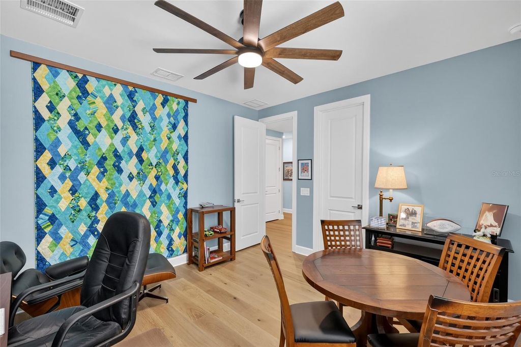 Image 37 of property listing at 5470 SILVERSIDE PINE COURT, Lakewood Ranch, FL 34211