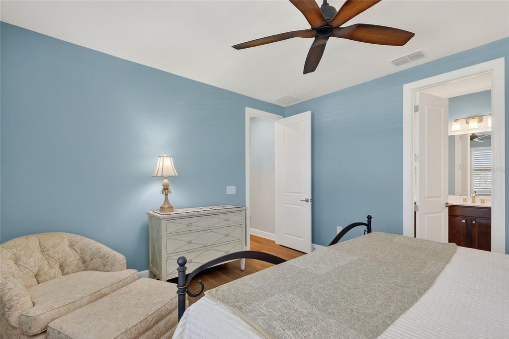 Image 42 of property listing at 5470 SILVERSIDE PINE COURT, Lakewood Ranch, FL 34211