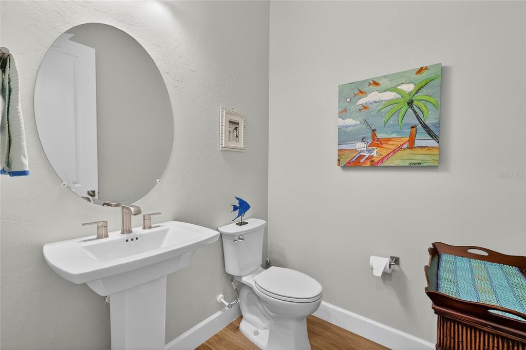 Image 8 of property listing at 5470 SILVERSIDE PINE COURT, Lakewood Ranch, FL 34211