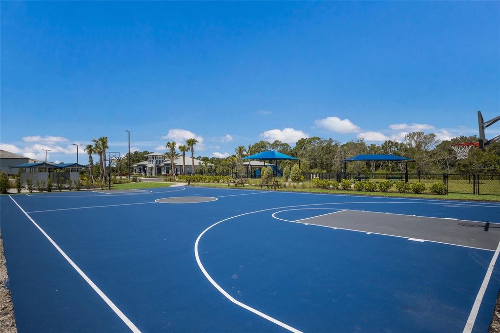 Image 74 of property listing at 5470 SILVERSIDE PINE COURT, Lakewood Ranch, FL 34211