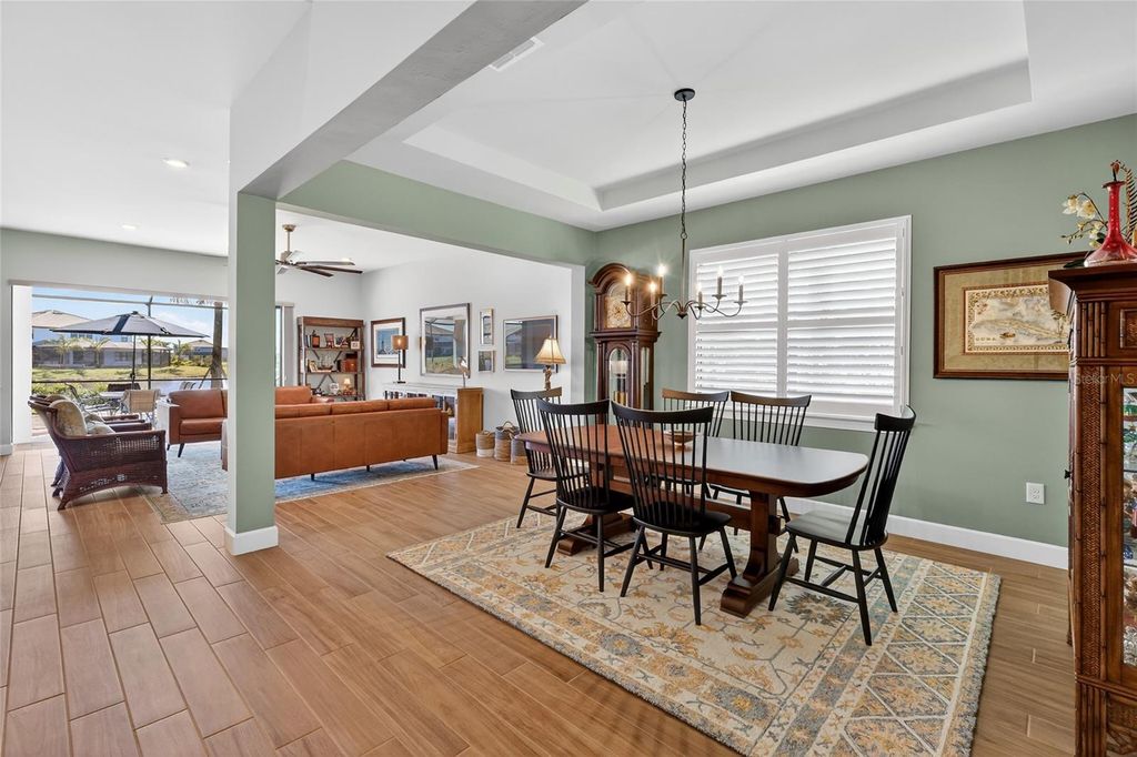 Image 9 of property listing at 5470 SILVERSIDE PINE COURT, Lakewood Ranch, FL 34211