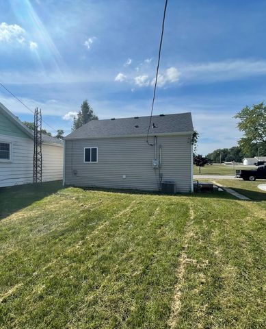 561 Grayton Road, Kingsford Heights, IN 46346