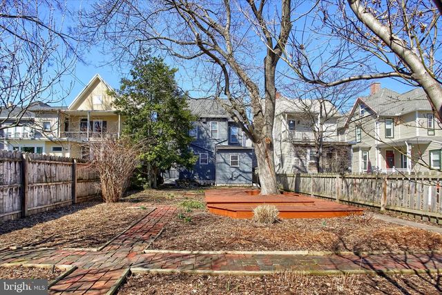 421 W MAIN STREET, Mechanicsburg, PA 17055