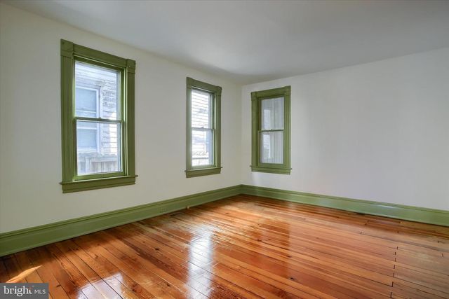 421 W MAIN STREET, Mechanicsburg, PA 17055