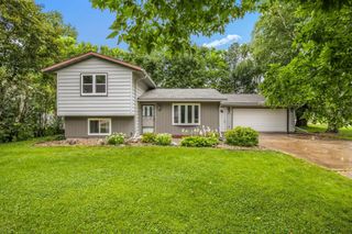 1413 12th Street SE, Willmar, MN 56201