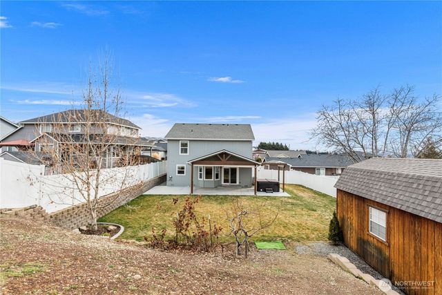 582 S James Avenue, East Wenatchee, WA 98802