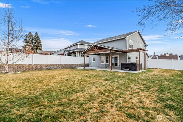 582 S James Avenue, East Wenatchee, WA 98802