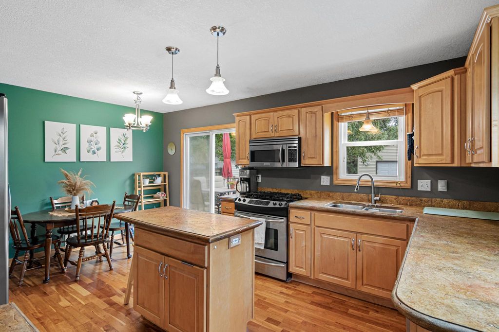 3975 Brunswick Avenue S, Saint Louis Park, MN 55416 — photo 2