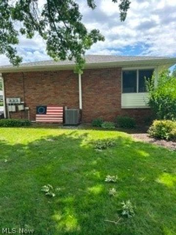 1926 Maple Street c, Salem, OH 44460