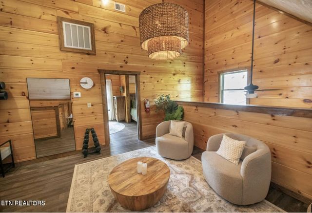855 Osprey Way, Pigeon Forge, TN 37863