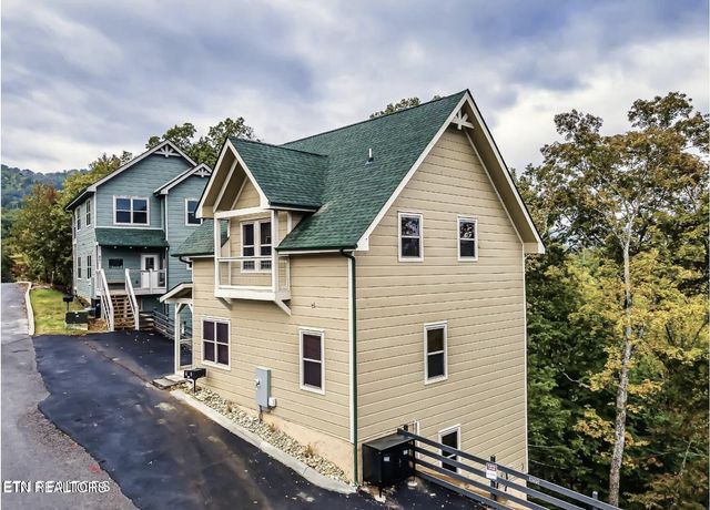 855 Osprey Way, Pigeon Forge, TN 37863