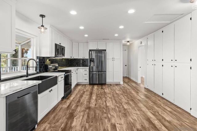 14280 Resava Ln, Valley Center, CA 92082