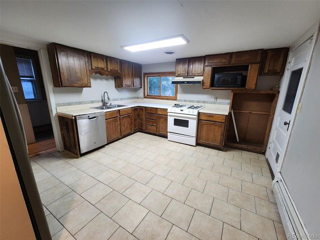 518 N 4th St, Sterling, CO 80751