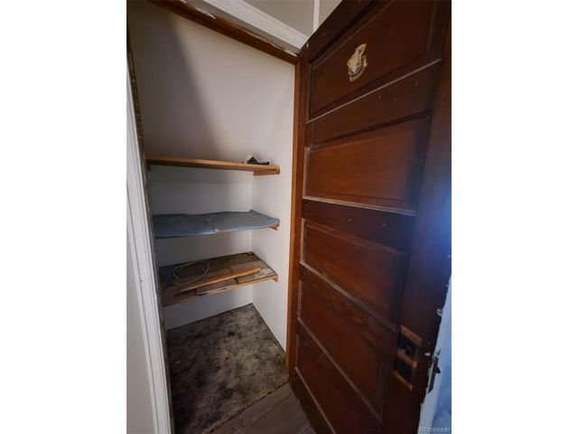 518 N 4th St, Sterling, CO 80751