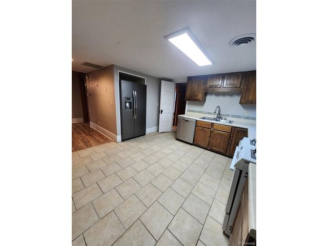 518 N 4th St, Sterling, CO 80751