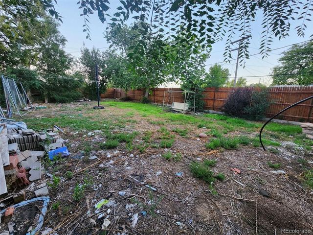 518 N 4th St, Sterling, CO 80751