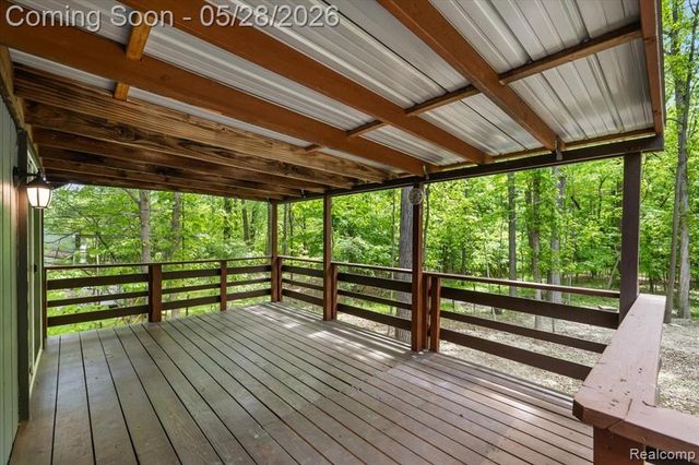 25136 Westmoreland Drive, Farmington, MI 48336