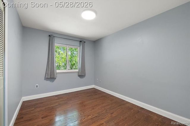 25136 Westmoreland Drive, Farmington, MI 48336