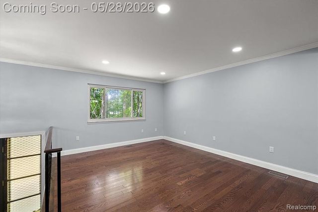 25136 Westmoreland Drive, Farmington, MI 48336
