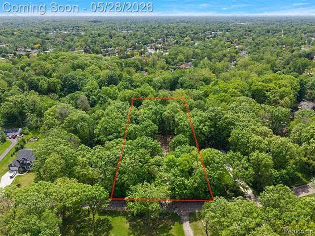 25136 Westmoreland Drive, Farmington, MI 48336