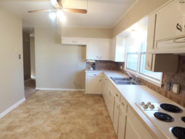 204 MIMOSA STREET, Burkburnett, TX 76354