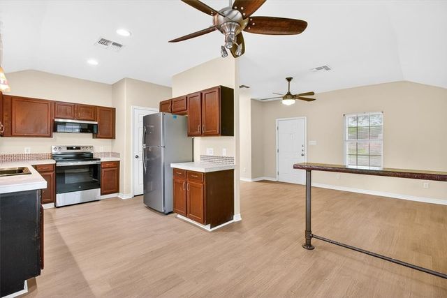 3726 Sunnyville Dr, Corpus Christi, TX 78410