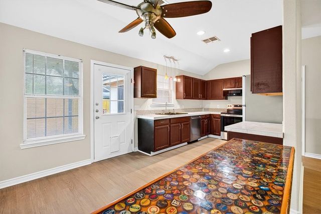 3726 Sunnyville Dr, Corpus Christi, TX 78410