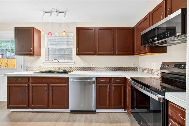 3726 Sunnyville Dr, Corpus Christi, TX 78410